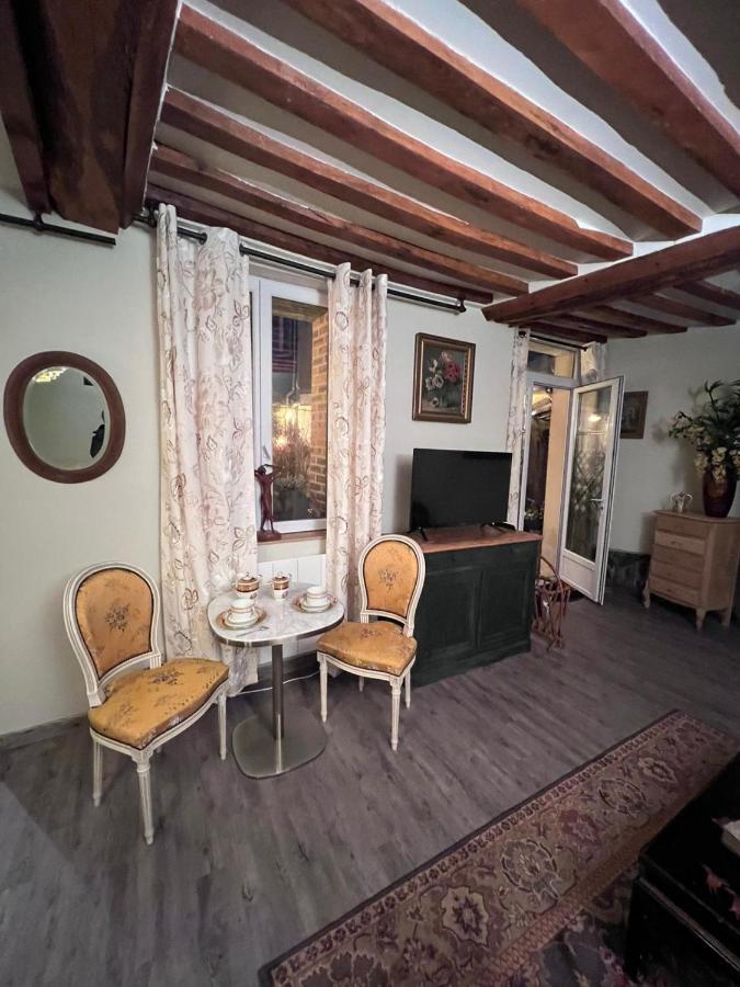 Les Maisons D'augustine, Nouvelle Demeure De La Cour Ste Catherine